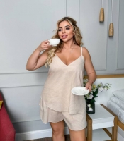 Женская пижама коттоновая в клетку топ на бретелях и свободные шорты Plus Size летняя