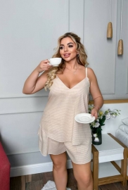 Женская пижама коттоновая в клетку топ на бретелях и свободные шорты Plus Size летняя