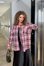 Женская рубашка фланелевая oversize в клетку с удлинённой спинкой летняя больших размеров