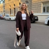 Костюм-двойка женский шоколадный из вельвета оверсайз с рубашкой и брюками мом с высокой посадкой осенний  k-122854