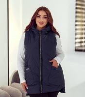 Жилетка женская удлинённая стеганая прямая с капюшоном тёмно-синяя из плащевки Лаке на синтепоне осенняя
