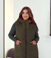 Жилетка женская удлинённая стеганая прямая с капюшоном хаки из плащевки Лаке на синтепоне осенняя