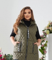 Жилетка женская удлинённая стеганая хаки с капюшоном из плащевки Лаке на синтепоне осенняя