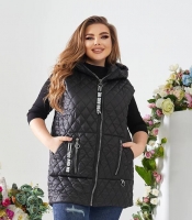 Жилетка женская удлинённая стеганая чёрная с капюшоном из плащевки Лаке на синтепоне осенняя
