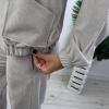 Костюм-двойка женский осенний из микровельвета: куртка на молнии с карманами и прямые брюки  k-123269