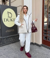 Костюм-тройка женский из велюра с жилетом кофтой и брюками водоотталкивающий утепленный осенний