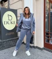 Костюм-тройка женский из велюра с жилетом кофтой и брюками водоотталкивающий утепленный осенний