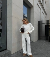 Костюм-двойка женский из ангоры рубчик со свитером и прямыми брюками осенний