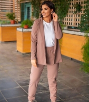 Костюм-двойка женский из креп-дайвинга с пиджаком и брюками на резинке осенний
