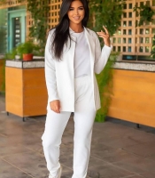 Костюм-двойка женский из креп-дайвинга с пиджаком и брюками на резинке осенний