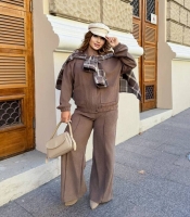 Костюм-двойка женский из турецкого микро-вельвета с кофтой свободного стиля и брюками палаццо осенний