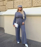 Костюм-двойка женский из трикотажа рубчик с лонгсливом и широкими брюками осенний