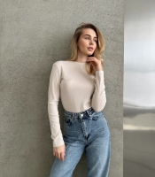 Лонгслив женский базовый трикотажный рубчик с длинным рукавом осенний