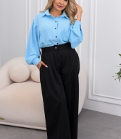Костюм женский: голубая сорочка свободного кроя и широкие кюлоты из еврокостюмной ткани осенний
