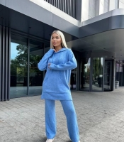 Костюм-двойка женский вязаный с удлиненной толстовкой и капюшоном осенний