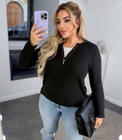 Лонгслив женский черный из рубчика с декольте-обманкой на молнии осенний