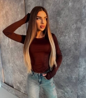 Лонгслив женский из микродайвинга с длинным рукавом и разрезом под палец осенний