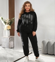 Спортивный костюм-двойка женский из двунитки с хлопком и полиэстером с худи и брюками на манжетах осенний