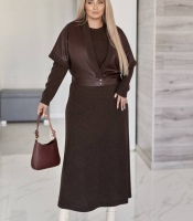 Комплект-двойка женский коричневый из ангора-рубчика и экокожи: платье и жилетка осенний
