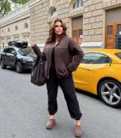 Спортивный костюм женский флисовый двойка шоколадный с кофтой на молнии и черными брюками осенний