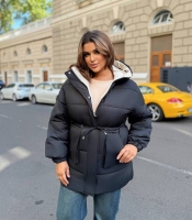 Куртка женская двусторонняя зимняя с капюшоном и высоким воротником на холофайбере темно-синяя бежевая