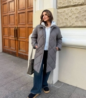 Куртка женская зимняя длинная с высоким воротником и съемным капюшоном на холофайбере серая
