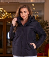 Куртка женская черная плащевка Канада с силиконовым утеплителем и подкладкой саржа короткая со съемным капюшоном осенне-зимняя больших размеров