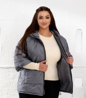 Жилет женский утепленный из плащевки Лаке с капюшоном и синтепоном осенне-зимний