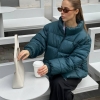 Куртка-пуфер женская зимняя из плащевки на пуху укороченная с высоким воротником  k-124430