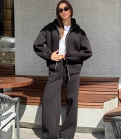 Спортивный костюм-двойка женский из трехнитки на флисе с худи на молнии и широкими брюками осенне-зимний