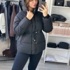 Куртка женская зимняя из плащевки на холлофайбере с капюшоном и кулиской на талии  k-124440