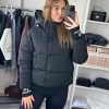 Куртка женская зимняя молодежная из плащевки на холлофайбере с капюшоном и манжетами  k-124443