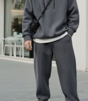 Спортивный костюм мужской из плотного полар-флиса с кофтой на молнии и брюками на манжетах зимний