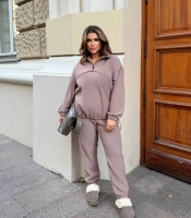 Костюм-двойка женский из двустороннего теплого флиса с кофтой на молнии и брюками на манжетах осенне-зимний