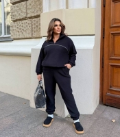 Костюм-двойка женский из двустороннего теплого флиса с кофтой на молнии и брюками на манжетах осенне-зимний