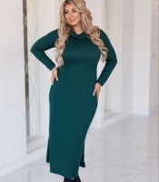 Платье прямого кроя женское трикотаж ангора миди с воротником стойкой и разрезами по бокам осенне-зимнее