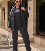 Костюм-тройка женский утеплённый трёхнитка с жилетом из плащёвки Лаке на подкладке осенне-зимний