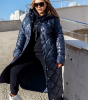 Куртка женская длинная стёганая из плащевки Лаке с капюшоном и утеплителем синтепон 200 осенне-зимняя