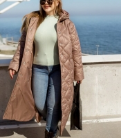 Куртка женская длинная стёганая из плащевки Лаке с капюшоном и утеплителем синтепон 200 осенне-зимняя