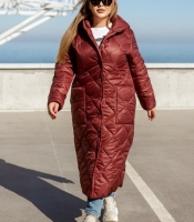 Куртка женская длинная стёганая из плащевки Лаке с капюшоном и утеплителем синтепон 200 осенне-зимняя