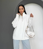 Свитер женский осенне-зимний оверсайз с воротником-стойкой и молнией из фабричной вязки