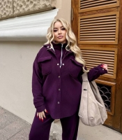 Рубашка женская микровельветовая на меху утеплённая свободного кроя с накладными карманами осенне-зимняя