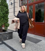Костюм спортивный женский из полар-флиса утеплённый с худи и брюками свободного кроя осенне-зимний