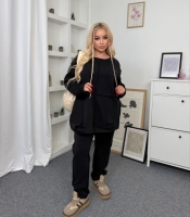 Костюм спортивный женский из трехнитки на флисе утеплённый со свитшотом и брюками свободного кроя осенне-зимний