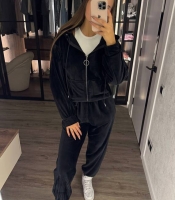 Спортивный костюм женский из велюра на меху: кофта на молнии с капюшоном и брюки оверсайз осенний зимний