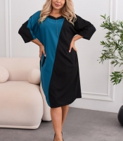 Платье женское из креп-дайвинга свободного кроя с контрастными вставками осеннее зимнее