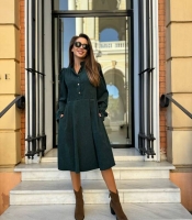 Платье-рубашка женское из микровельвета на натуральной основе с длинными рукавами и поясом осенне-зимнее