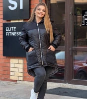 Куртка женская удлинённая из водоотталкивающей плащевки на синтепоне 200 г/м² с капюшоном зимняя