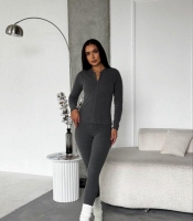 Костюм-двойка женский термо из эластичной ткани пума с кофтой на молнии и лосинами осенне-зимний