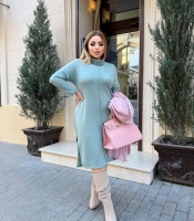 Платье-гольф женское из двусторонней ангоры Арктика с воротником-стойкой и боковыми разрезами осенне-зимнее